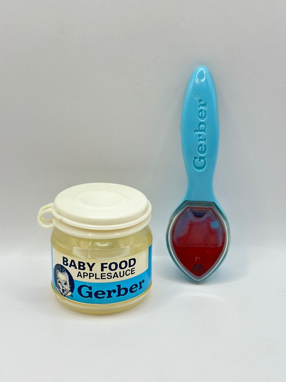 VTG 1995 Gerber Foodtime Baby Doll Pretend Jar Applesauce Magic Liquid Spoon